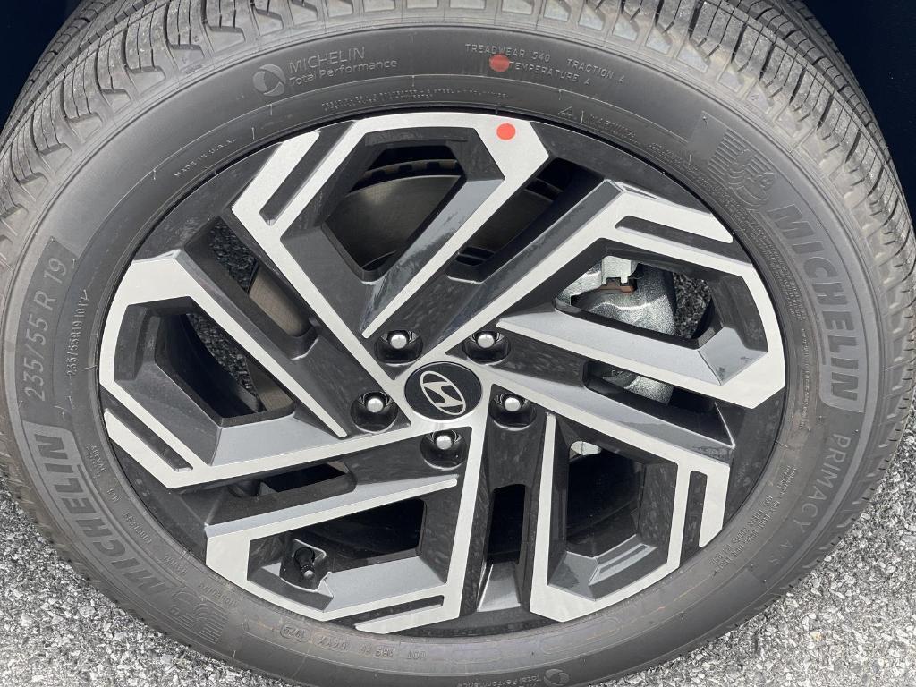 new 2025 Hyundai Tucson car, priced at $39,980