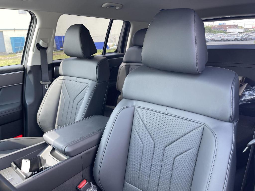 new 2026 Hyundai SANTA FE HEV car, priced at $41,696