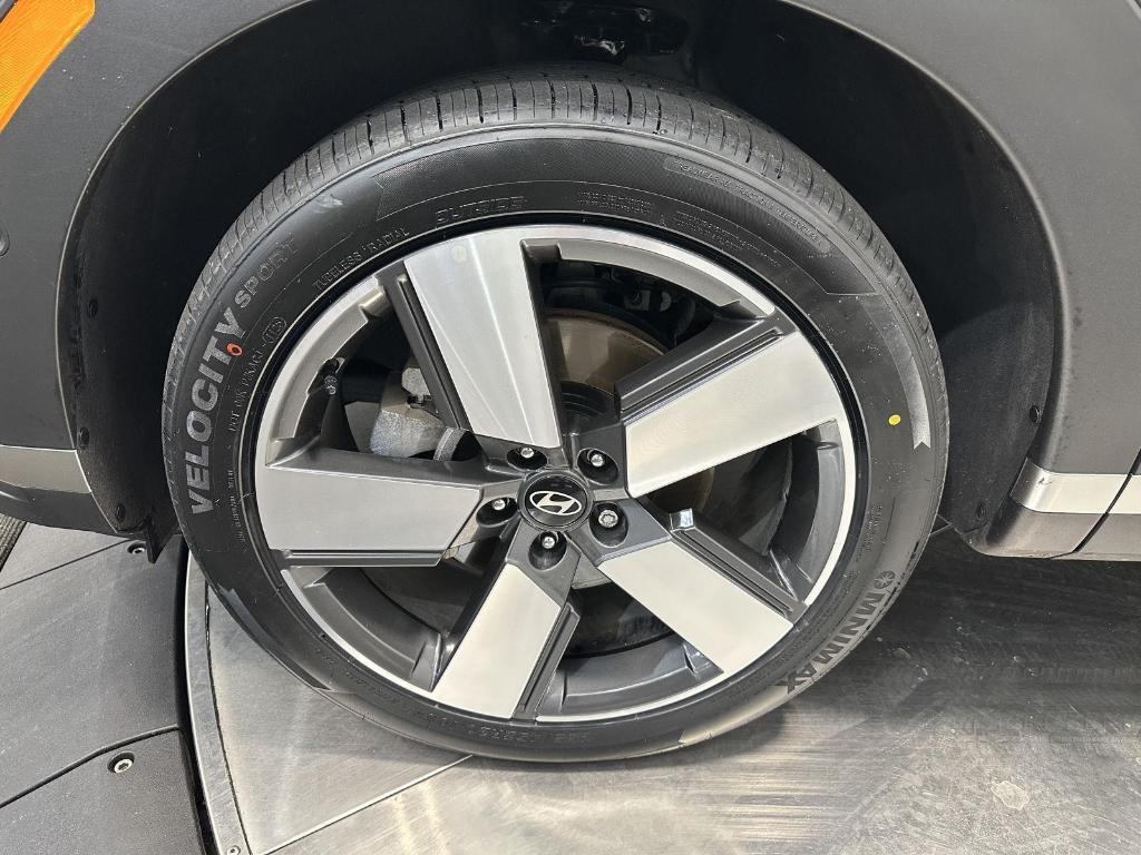 used 2024 Hyundai SANTA FE HEV car, priced at $34,495