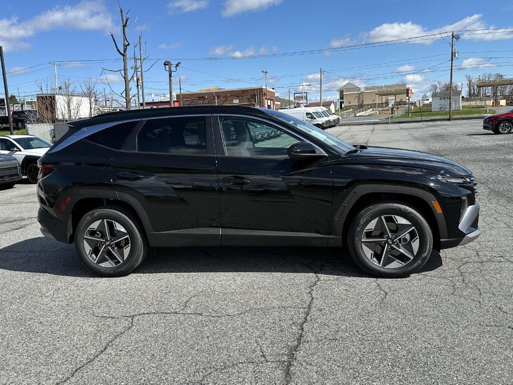 new 2026 Hyundai TUCSON Hybrid car, priced at $36,110