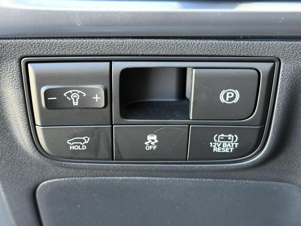 new 2026 Hyundai TUCSON Hybrid car, priced at $42,930