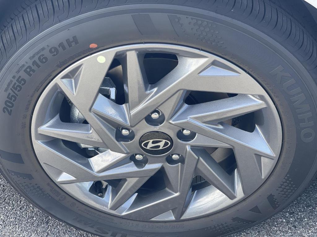 new 2026 Hyundai ELANTRA HEV car, priced at $26,360