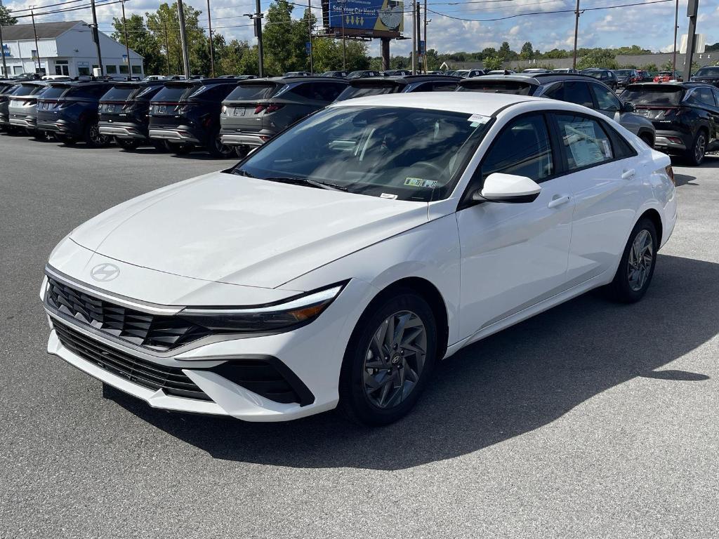 new 2026 Hyundai ELANTRA HEV car, priced at $26,360