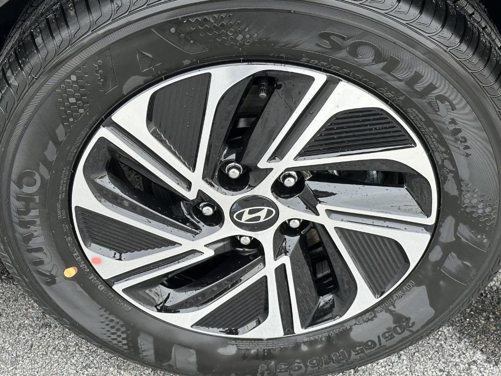 new 2026 Hyundai Sonata Hybrid car, priced at $29,405