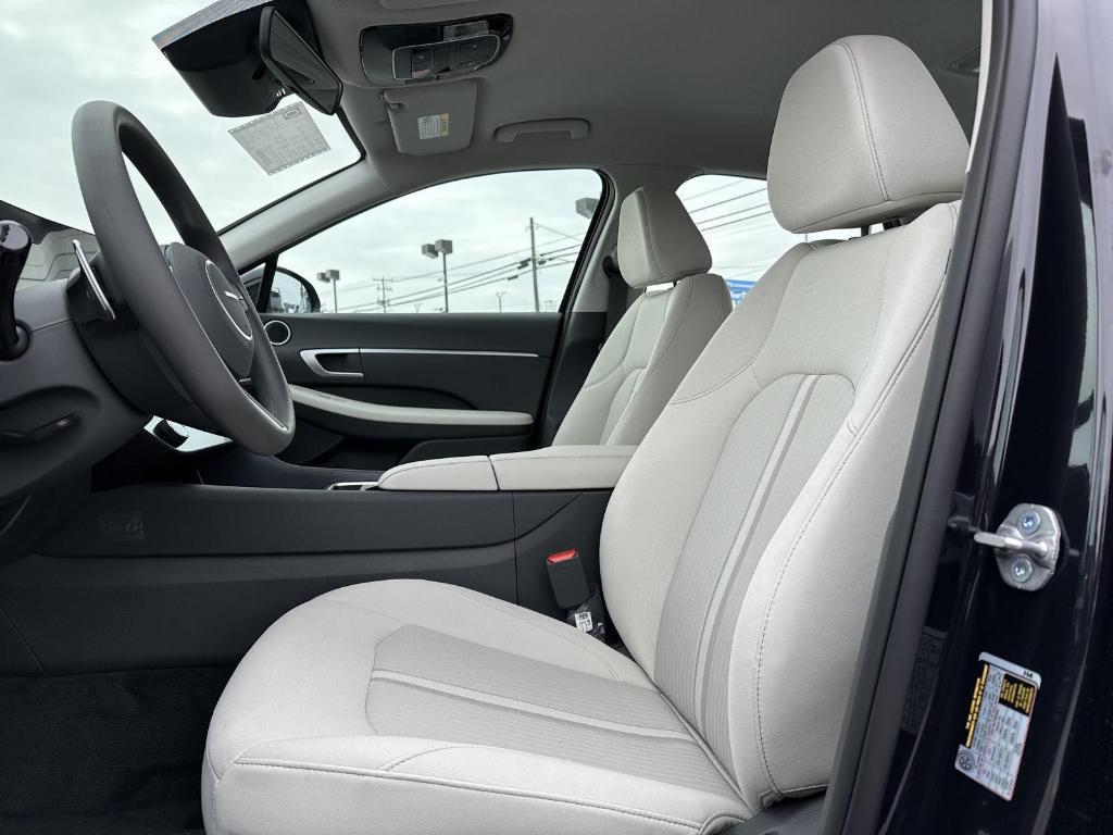 new 2026 Hyundai Sonata Hybrid car, priced at $29,405