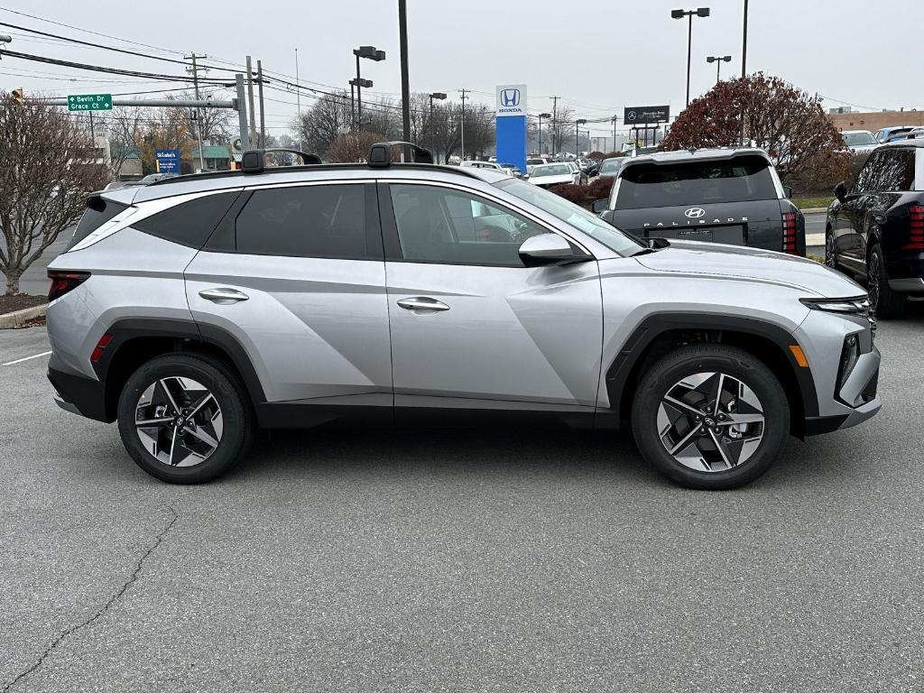 new 2026 Hyundai TUCSON Hybrid car, priced at $34,175
