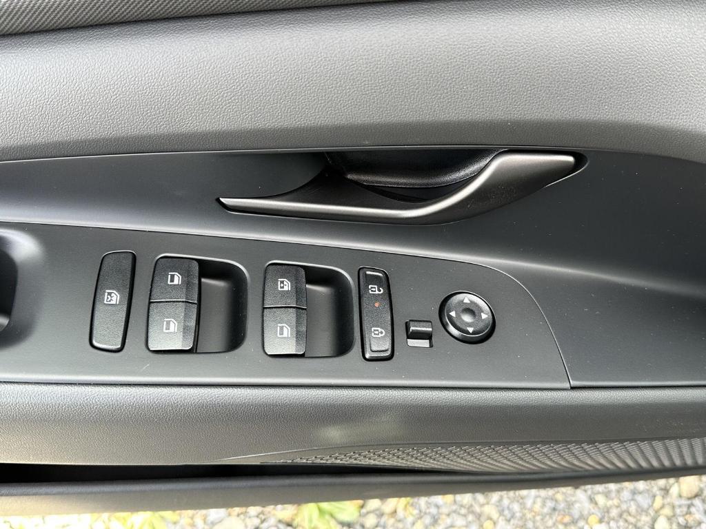 new 2026 Hyundai ELANTRA HEV car, priced at $27,840