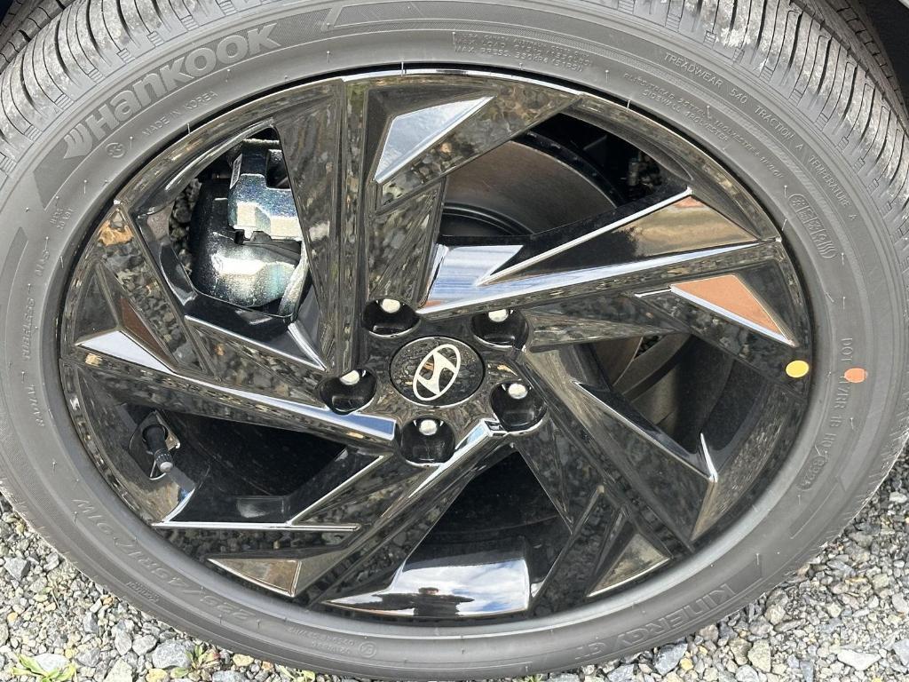 new 2026 Hyundai ELANTRA HEV car, priced at $27,840