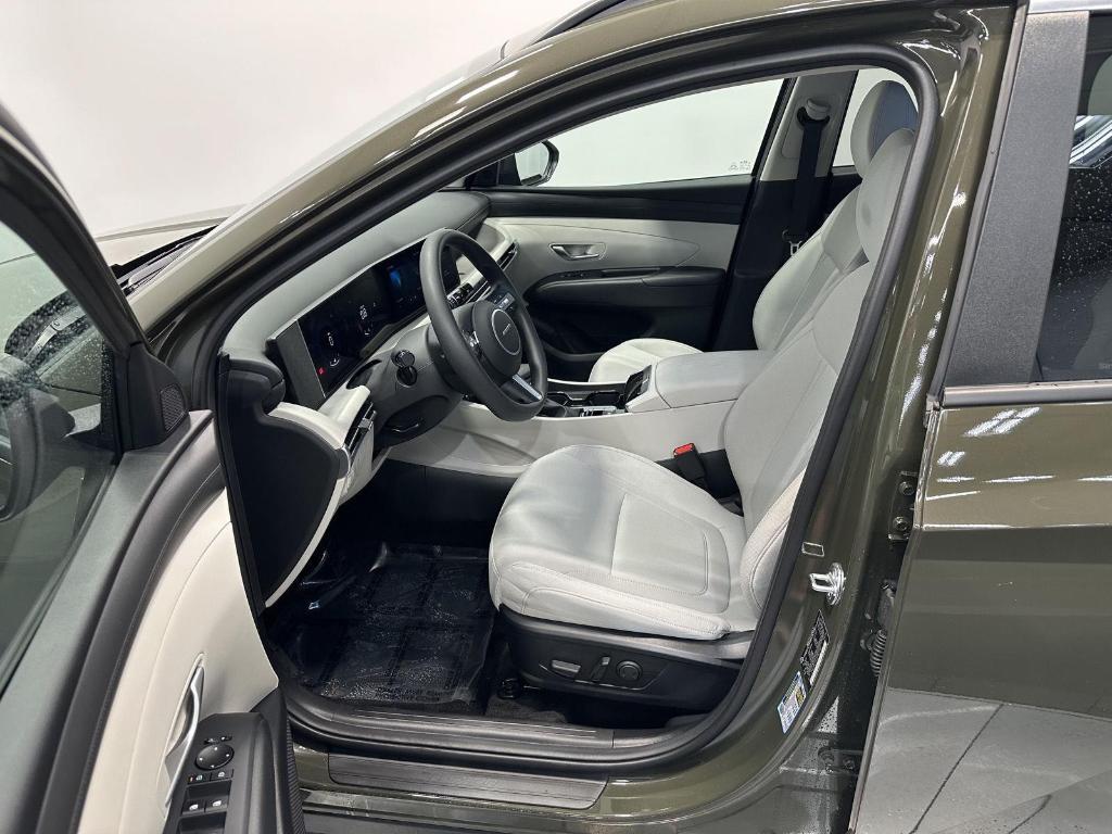 used 2025 Hyundai Tucson car, priced at $26,895