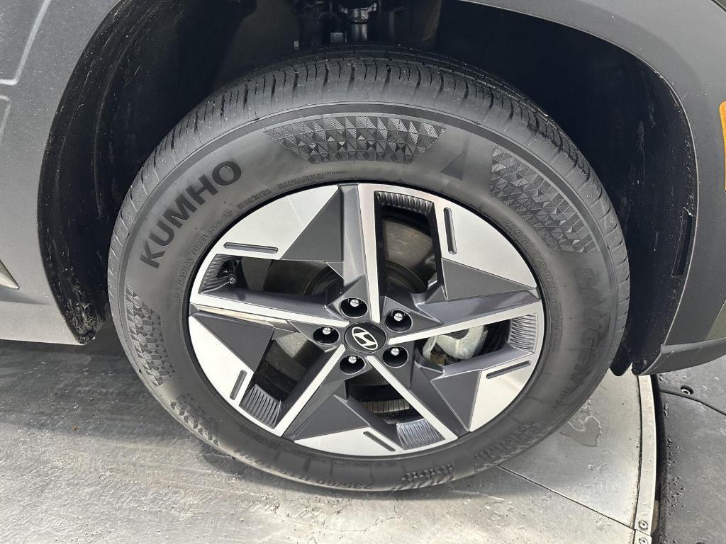 used 2025 Hyundai Tucson car, priced at $26,895