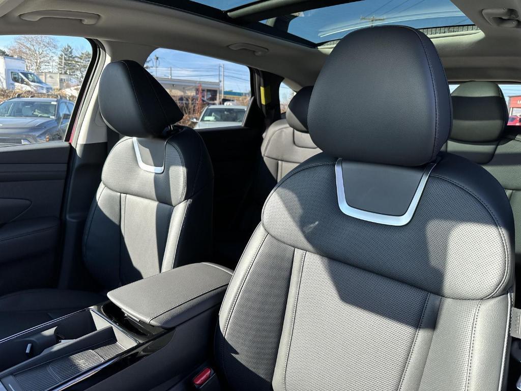 new 2026 Hyundai TUCSON Hybrid car, priced at $42,615