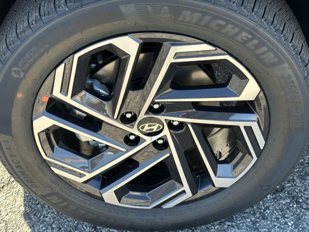 new 2026 Hyundai TUCSON Hybrid car, priced at $42,615