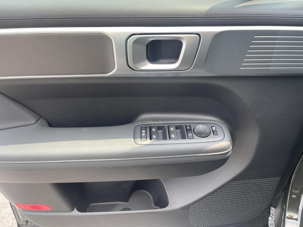 new 2026 Hyundai SANTA FE HEV car, priced at $40,255