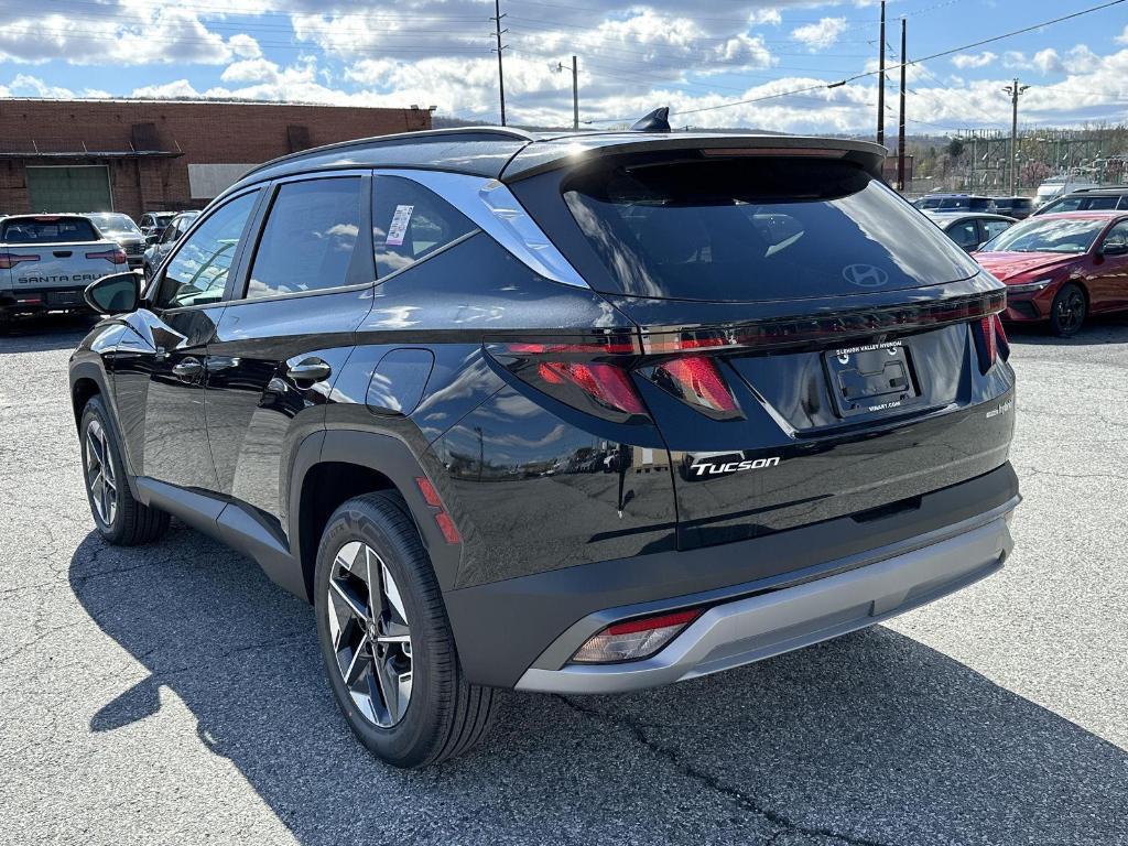 new 2026 Hyundai TUCSON Hybrid car, priced at $36,175