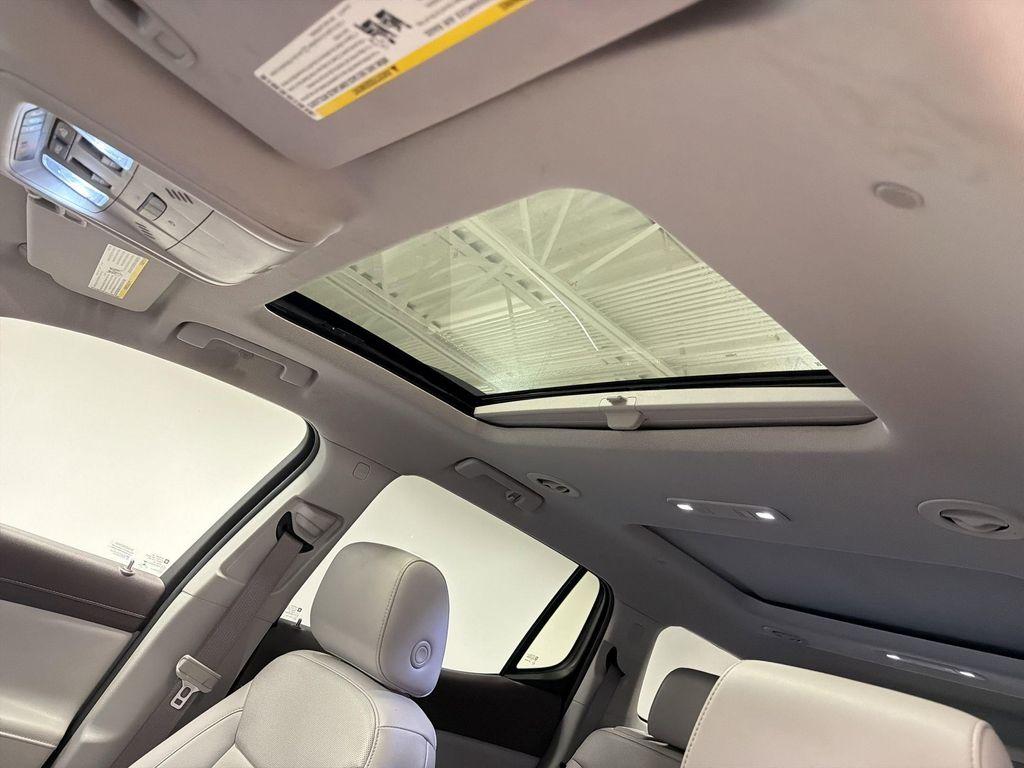 used 2021 GMC Acadia car, priced at $26,697