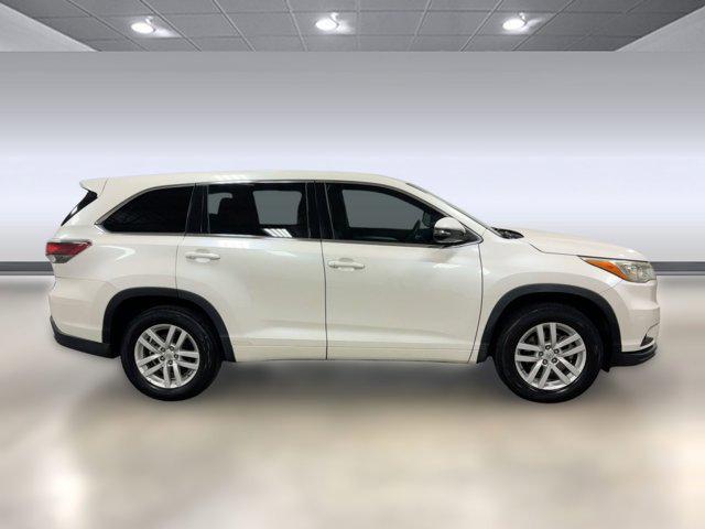 used 2015 Toyota Highlander car, priced at $8,999