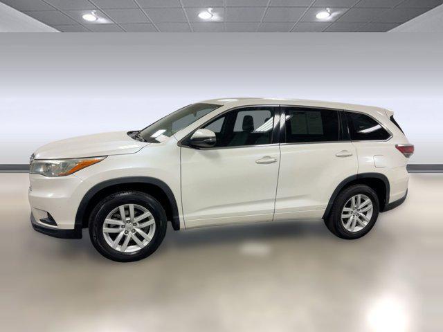 used 2015 Toyota Highlander car, priced at $8,999