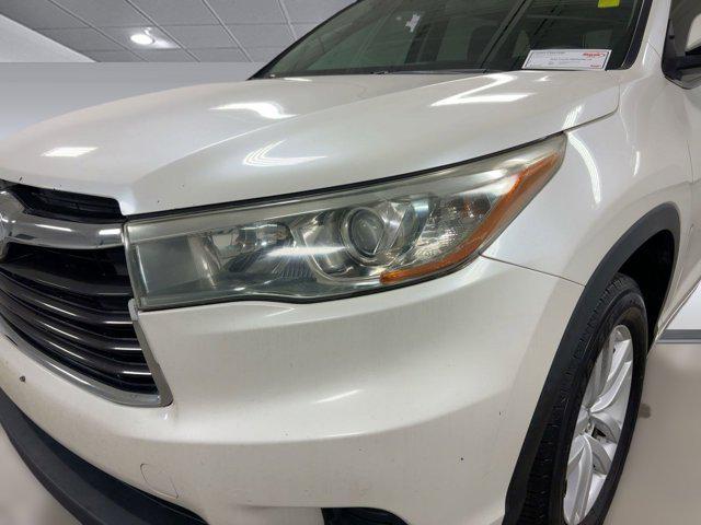 used 2015 Toyota Highlander car, priced at $8,999