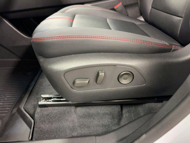 new 2026 Chevrolet Traverse car, priced at $56,911