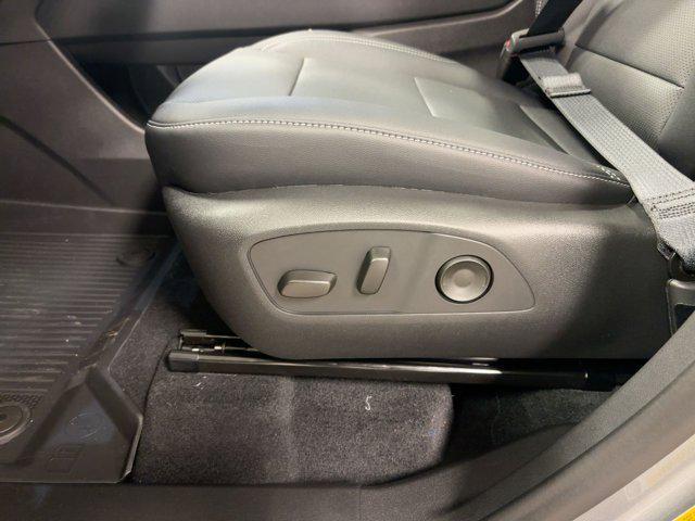 new 2026 Chevrolet Traverse car, priced at $46,141