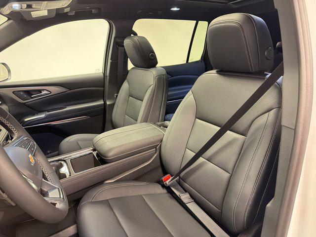 new 2026 Chevrolet Traverse car, priced at $45,441