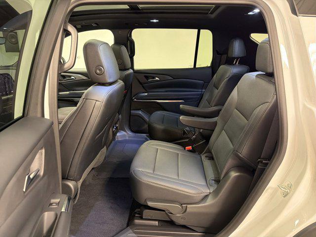 new 2026 Chevrolet Traverse car, priced at $43,843