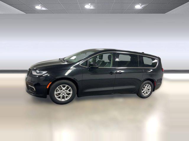 used 2023 Chrysler Pacifica car, priced at $21,999