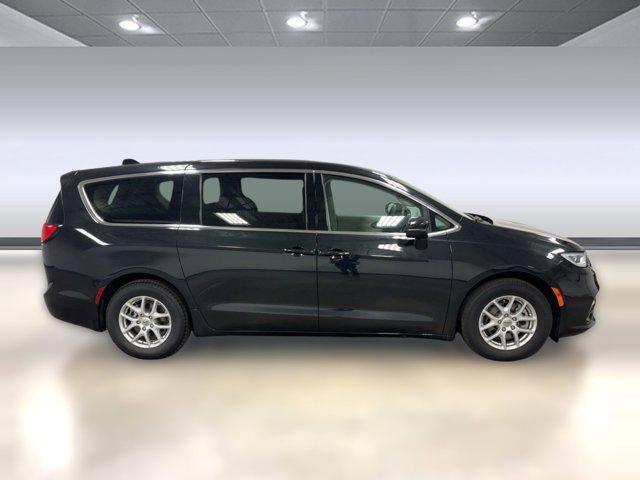 used 2023 Chrysler Pacifica car, priced at $21,999