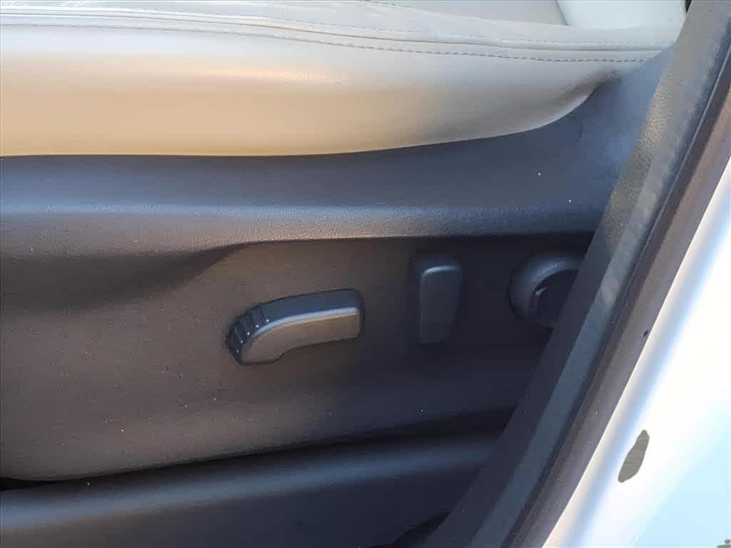 used 2022 Subaru Ascent car, priced at $30,426