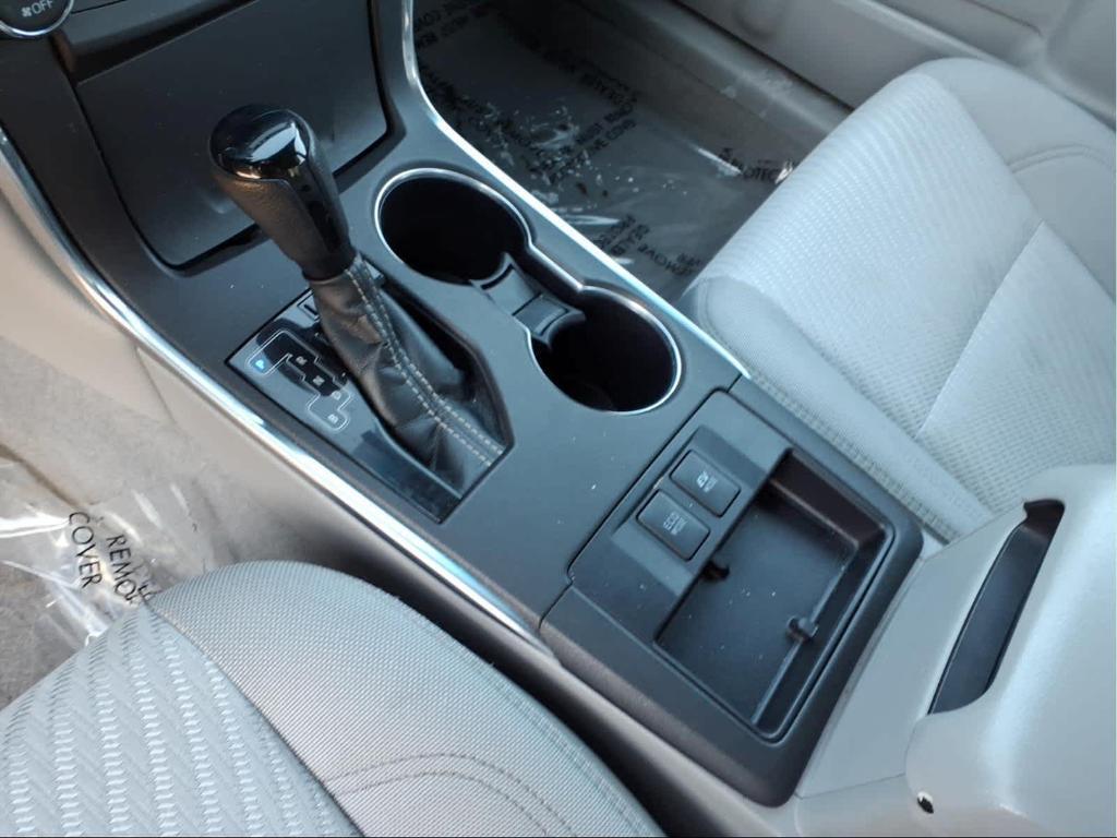 used 2016 Toyota Camry Hybrid car, priced at $13,987