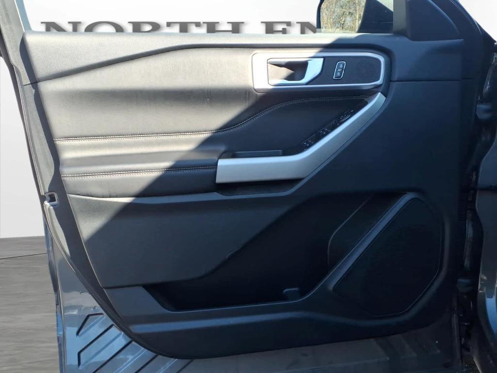 used 2023 Ford Explorer car, priced at $27,486
