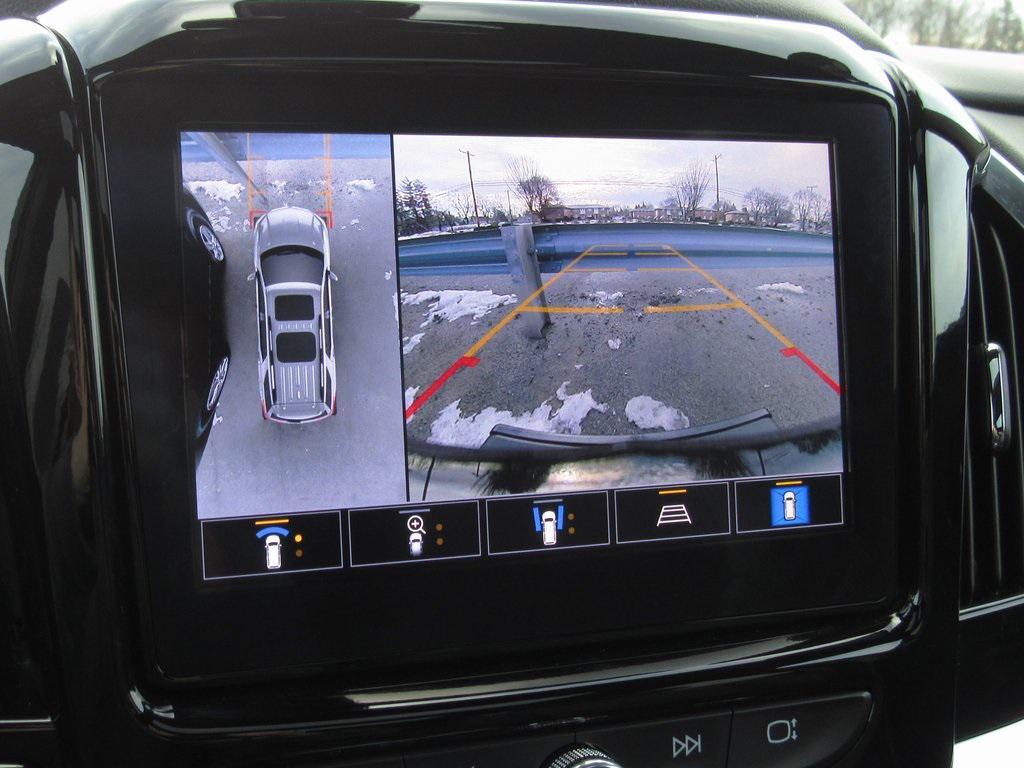 used 2023 Chevrolet Traverse car, priced at $38,994