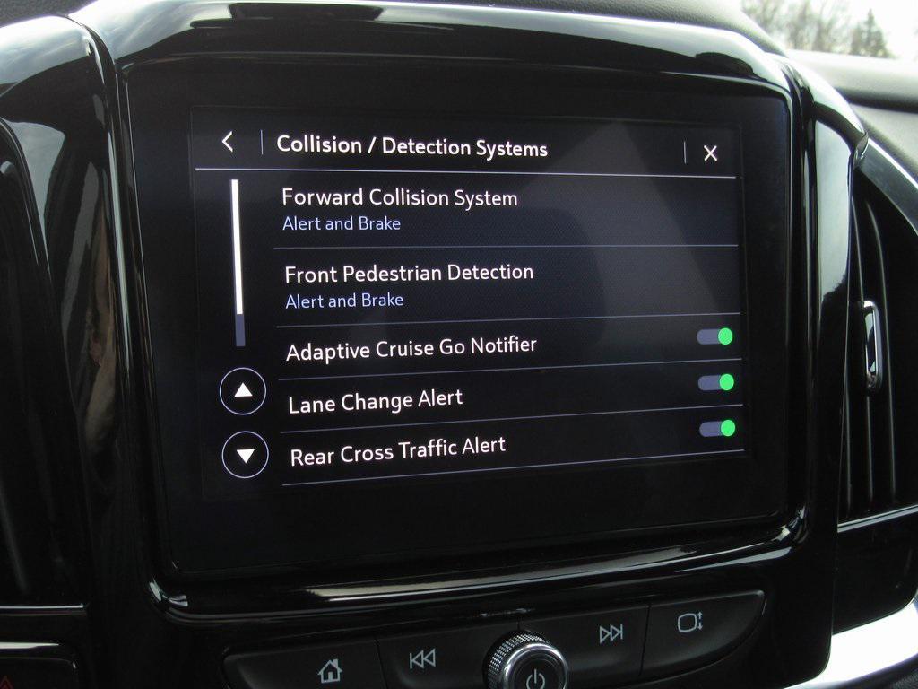 used 2023 Chevrolet Traverse car, priced at $38,994