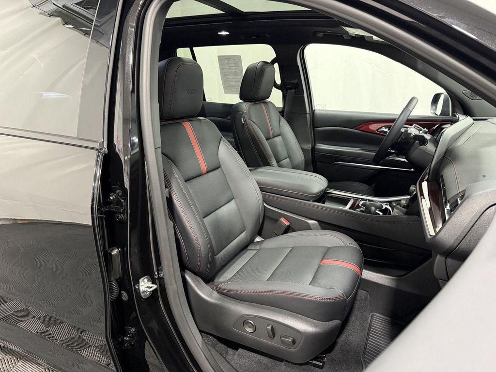 used 2026 Chevrolet Traverse car, priced at $55,700