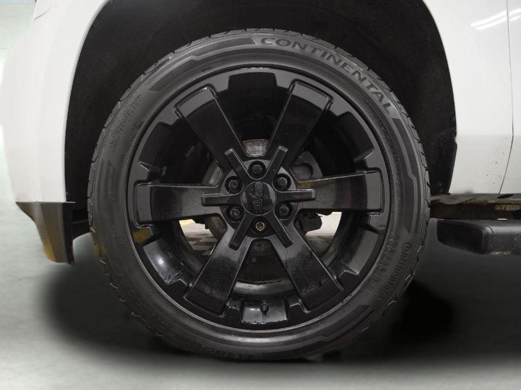 used 2018 GMC Yukon car, priced at $20,987