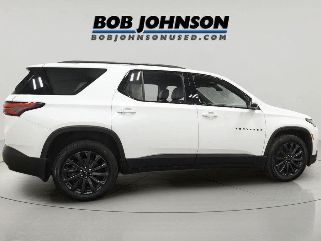 used 2023 Chevrolet Traverse car, priced at $37,109