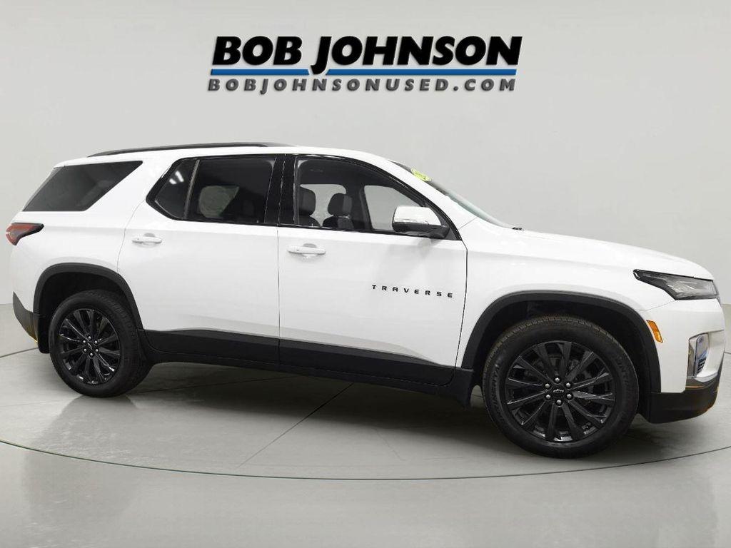 used 2023 Chevrolet Traverse car, priced at $37,109