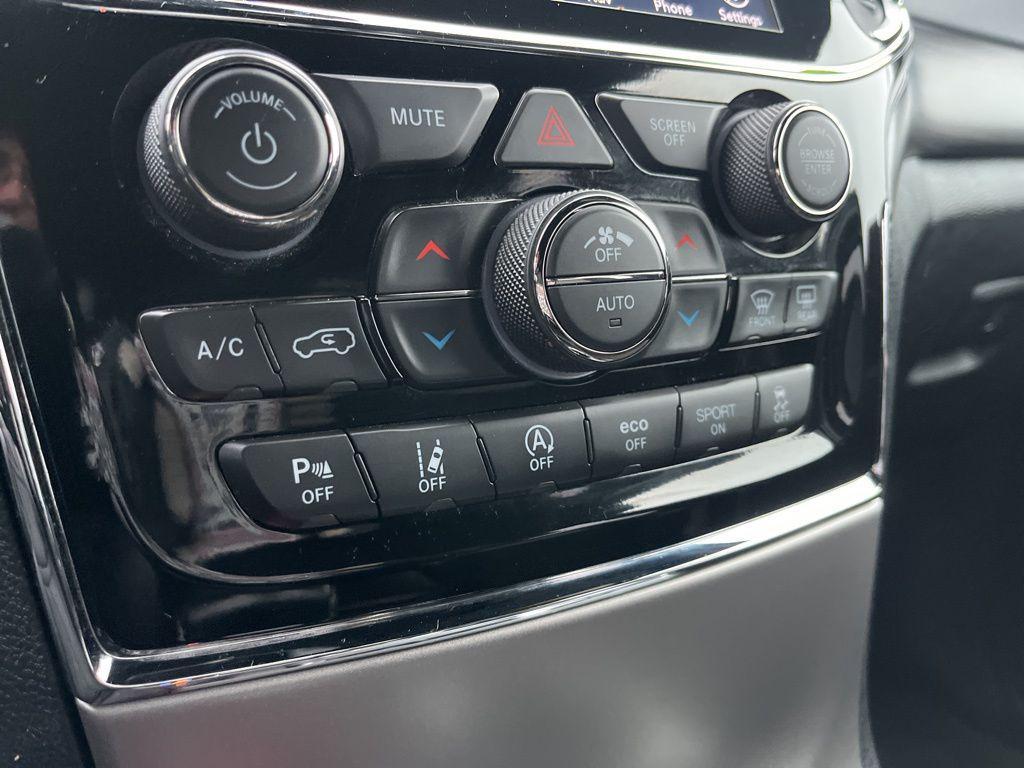 used 2020 Jeep Grand Cherokee car, priced at $20,040