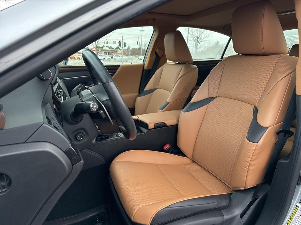 used 2023 Lexus ES 350 car, priced at $35,924