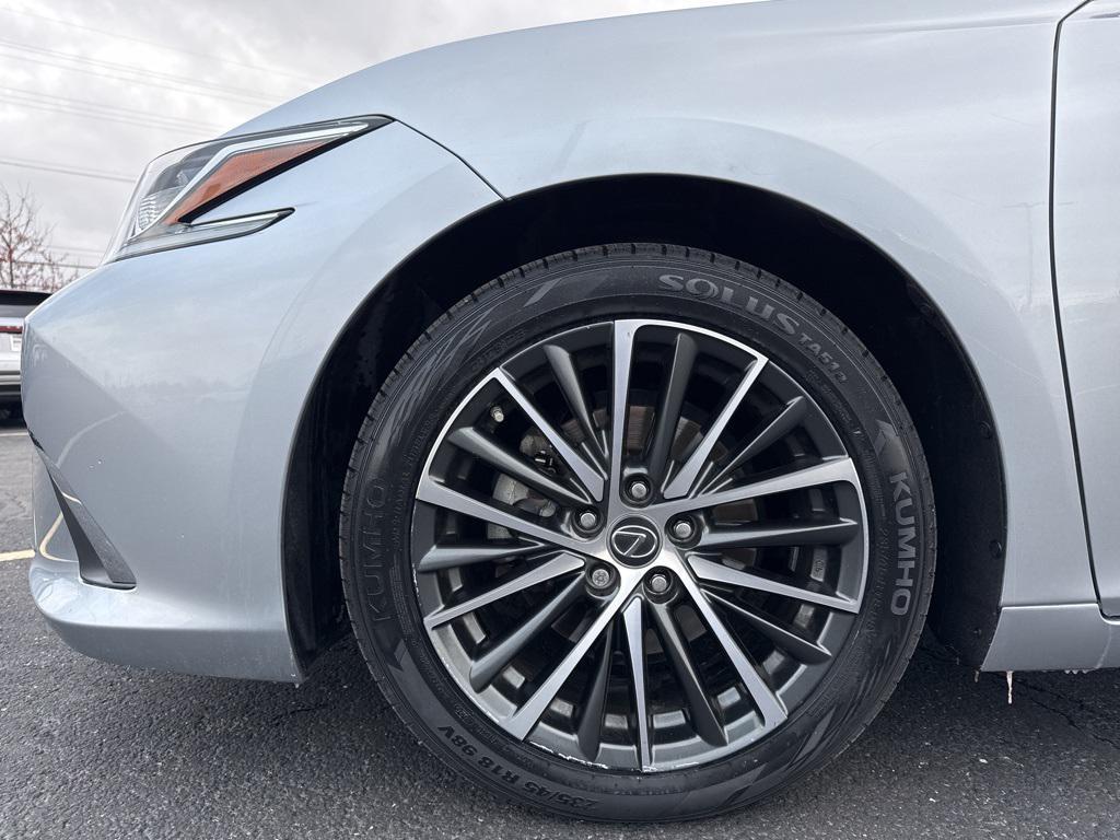 used 2023 Lexus ES 350 car, priced at $35,924