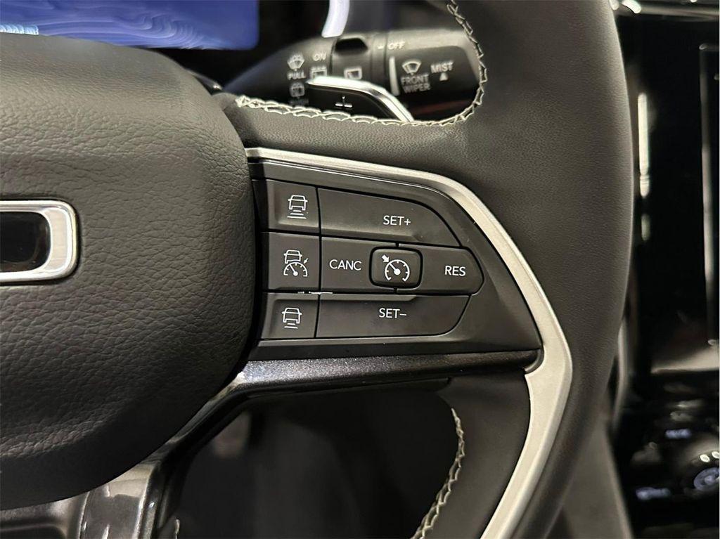 used 2023 Jeep Grand Cherokee car, priced at $32,500