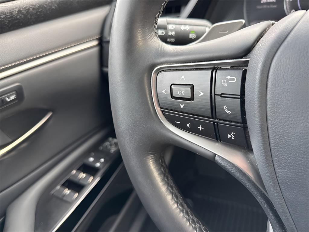 used 2024 Lexus ES 350 car, priced at $36,931