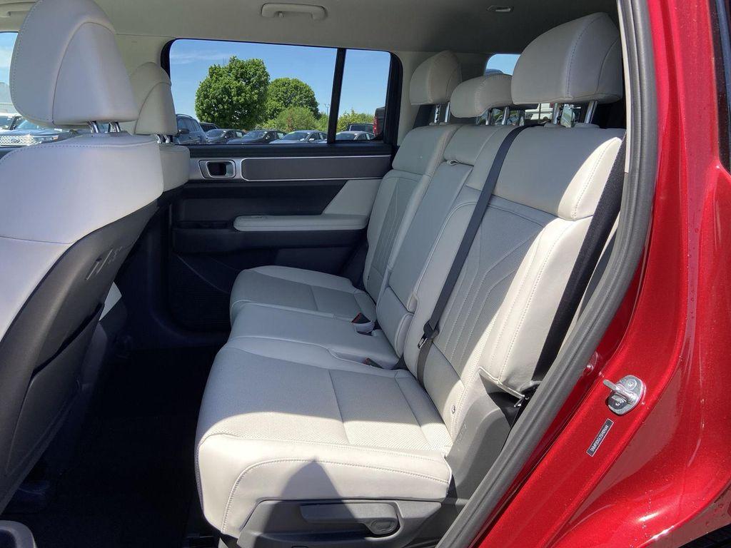 used 2025 Hyundai Santa Fe car, priced at $34,463