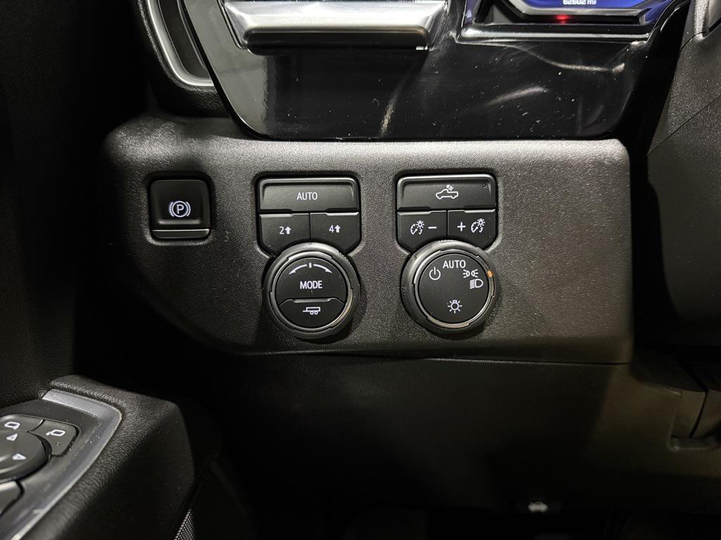 used 2023 Chevrolet Silverado 1500 car, priced at $29,900