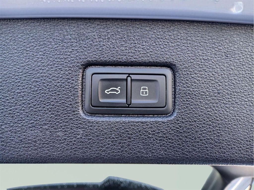 used 2021 Audi SQ7 car, priced at $37,800