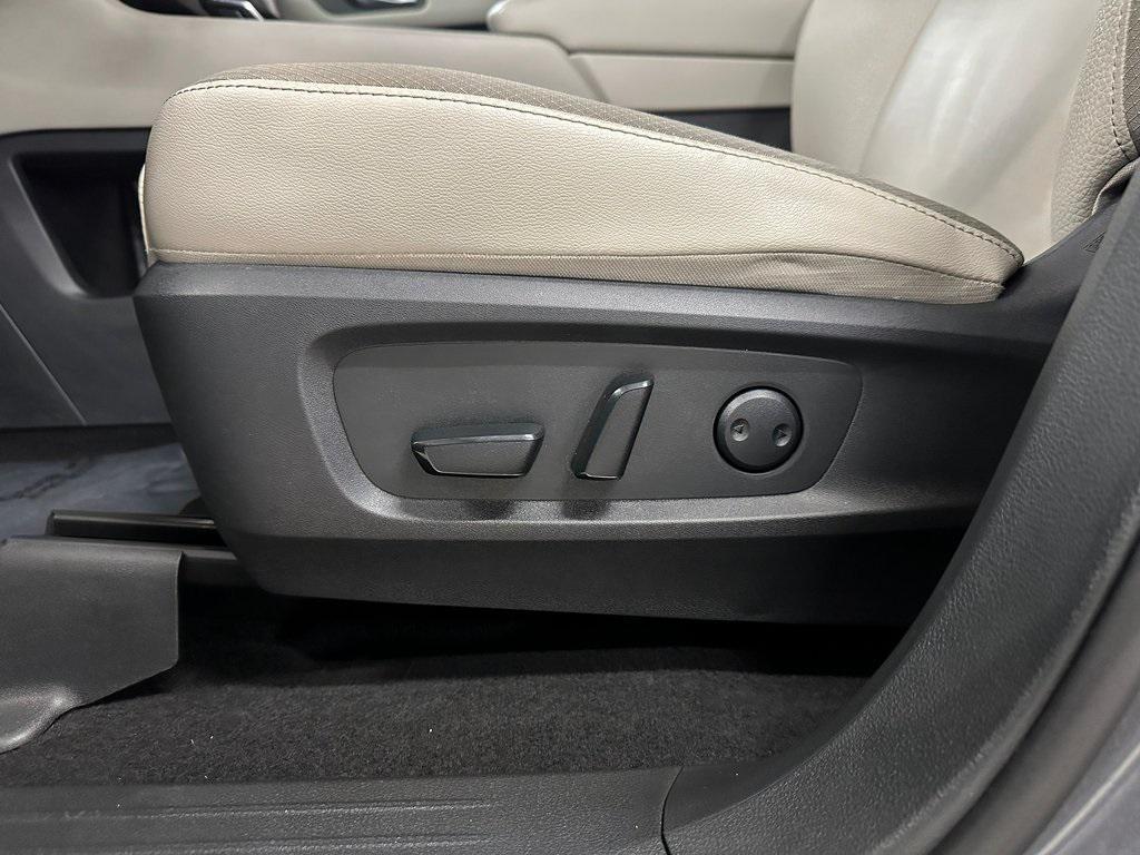 used 2024 Nissan Pathfinder car, priced at $34,500