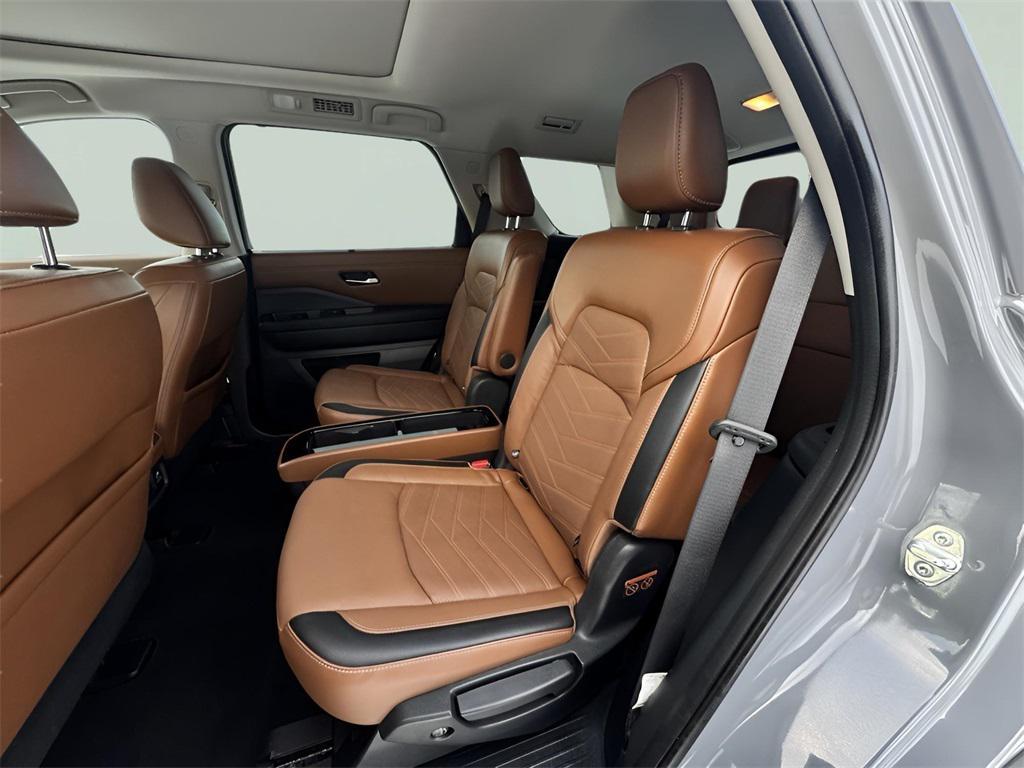 used 2023 Nissan Pathfinder car, priced at $34,427