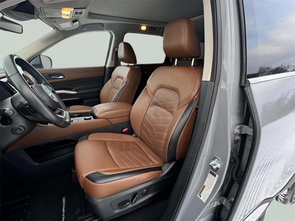 used 2023 Nissan Pathfinder car, priced at $34,427