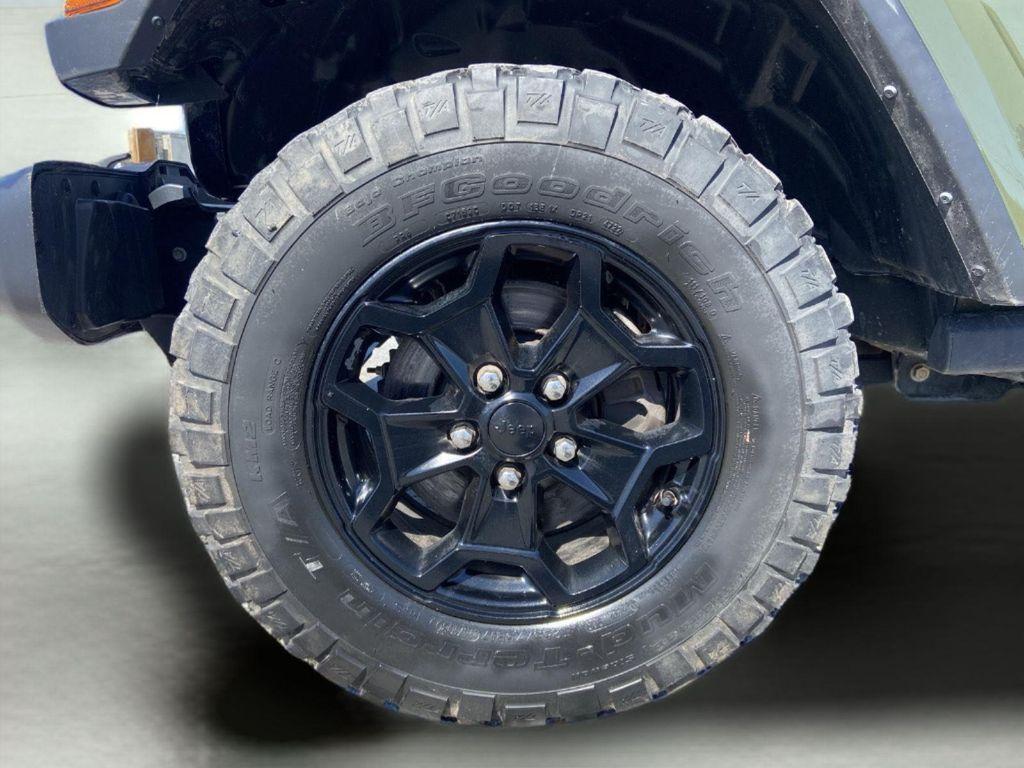 used 2023 Jeep Gladiator car, priced at $31,645