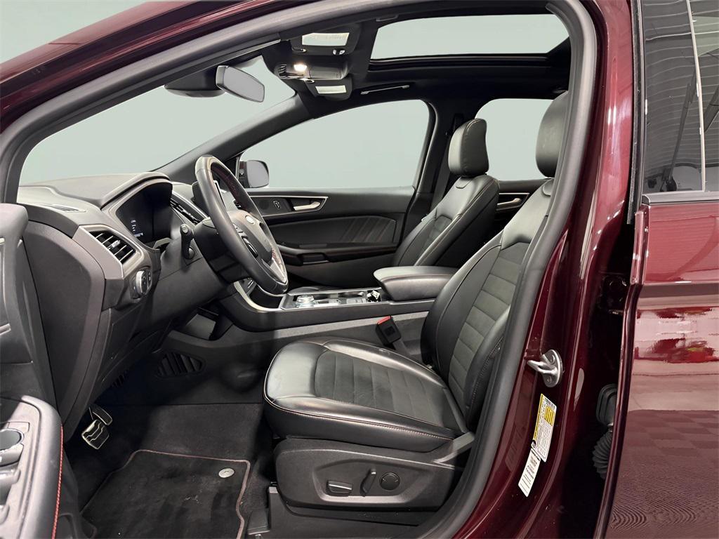 used 2024 Ford Edge car, priced at $35,300
